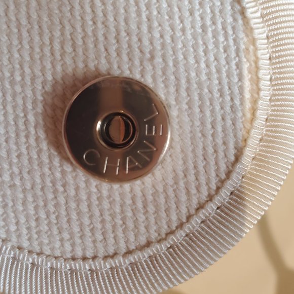 Chanel Deauville Tote - Picture 6 of 17